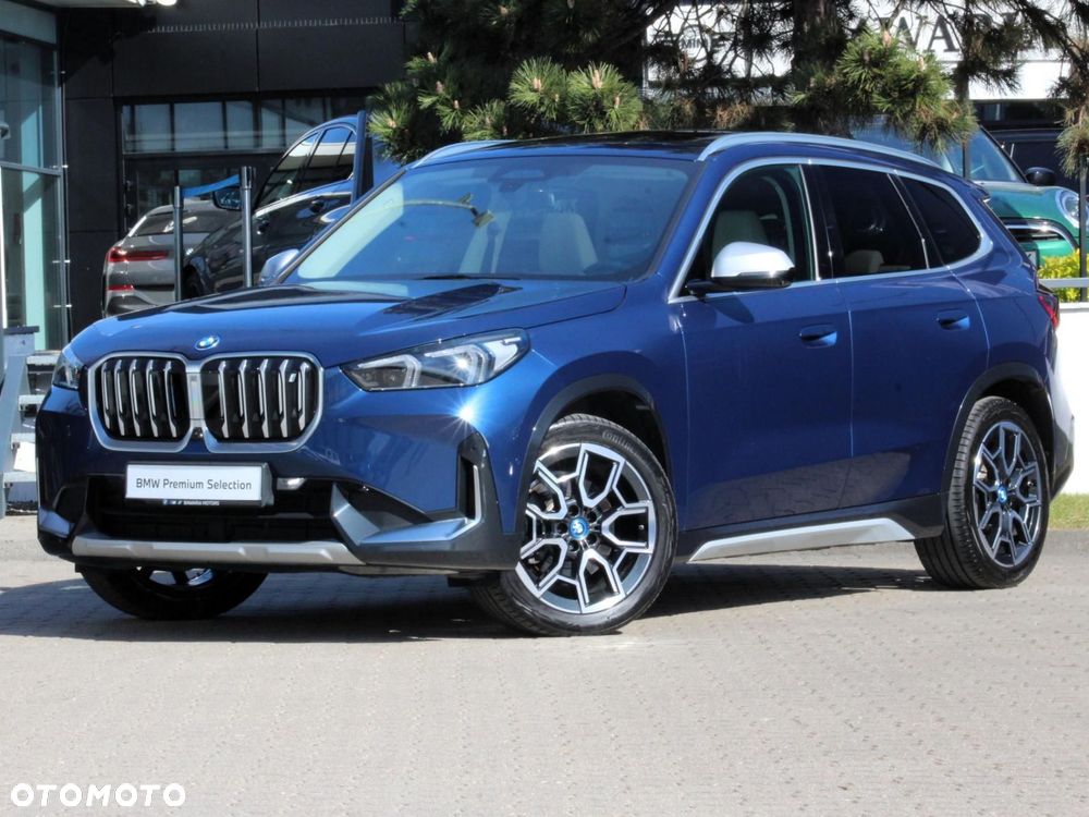 BMW iX1 - 1