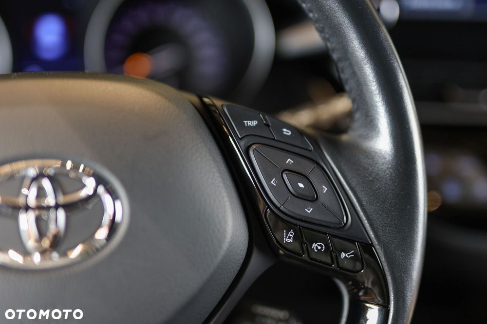 Toyota C-HR - 18