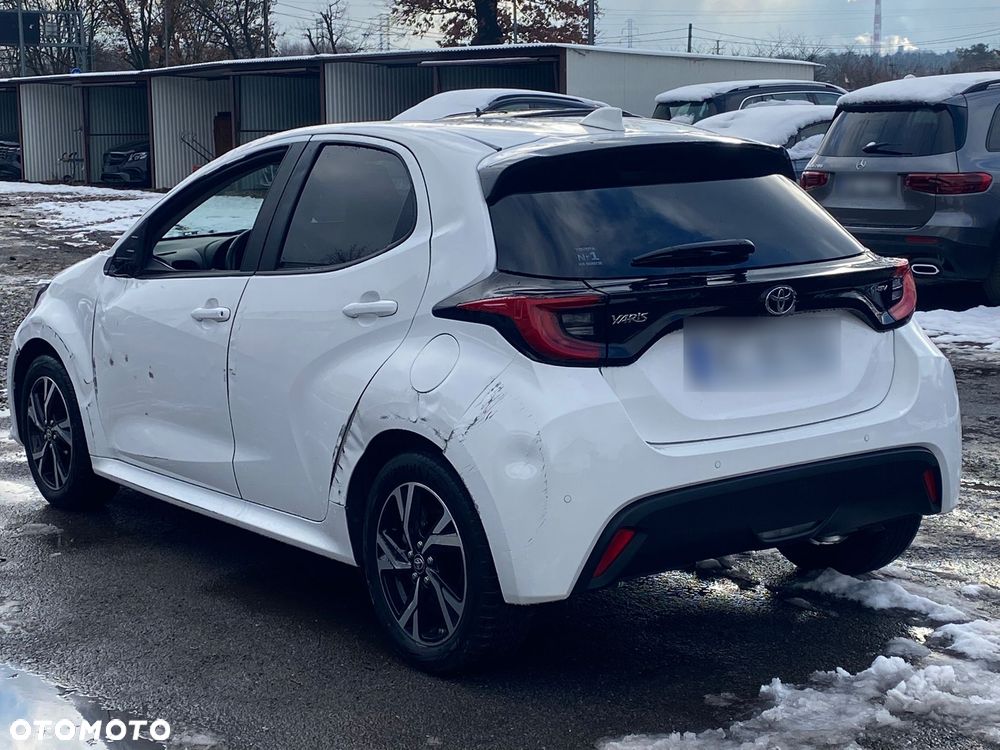 Toyota Yaris Hybrid 1.5 Style - 17