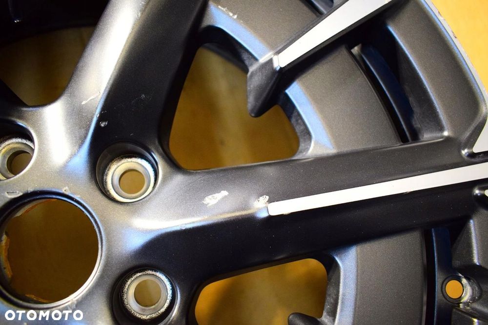 SEAT 20 CUPRA BORN Nowy Model Oryginał - 5