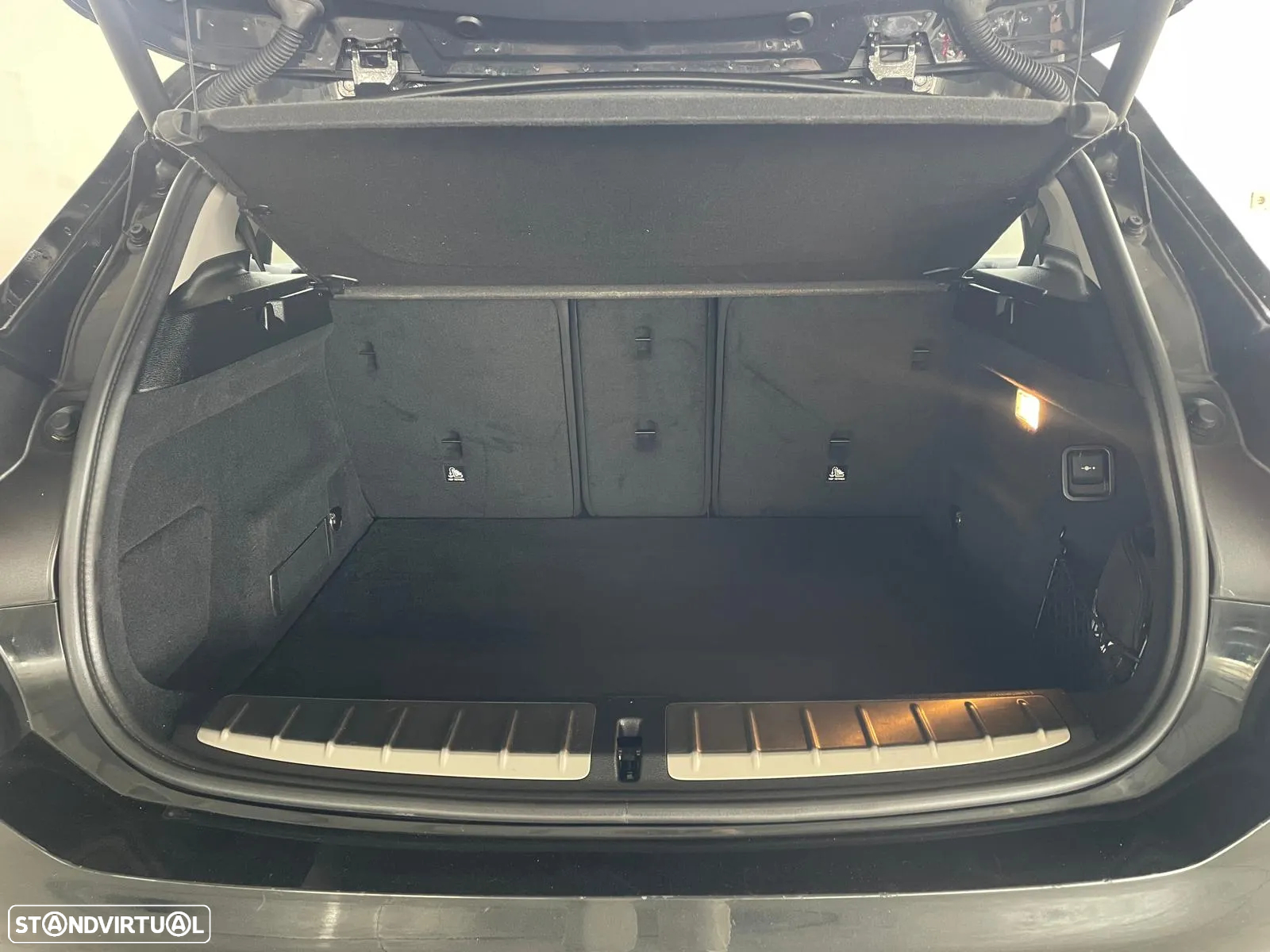 BMW X2 16 d sDrive Advantage - 27