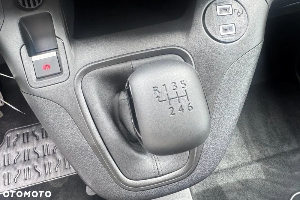 Opel Combo Cargo Advance Furgon M - 12