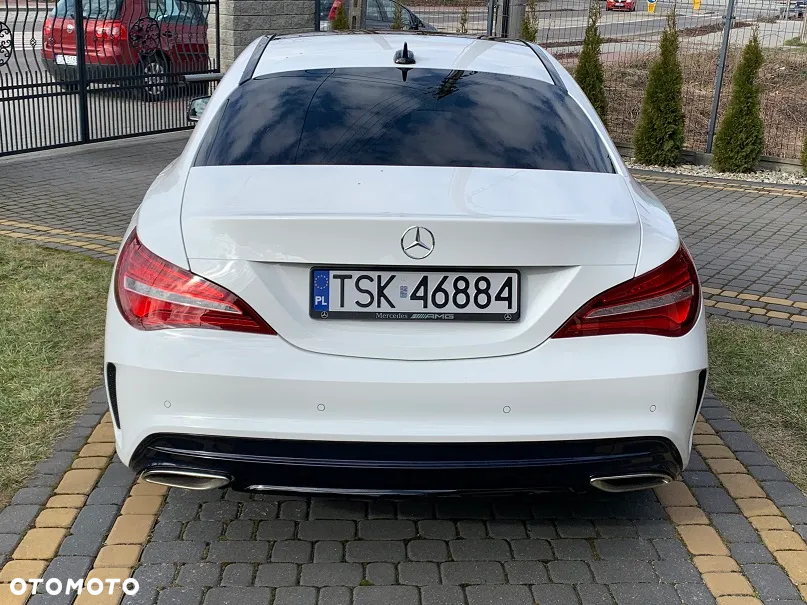 Mercedes-Benz CLA 180 AMG Line - 7