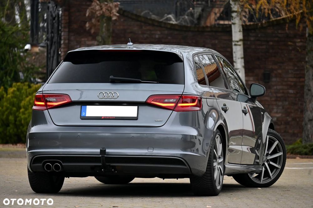 Audi A3 Sportback 2.0 TDI (clean diesel) quattro S tronic S line Sportpaket - 13