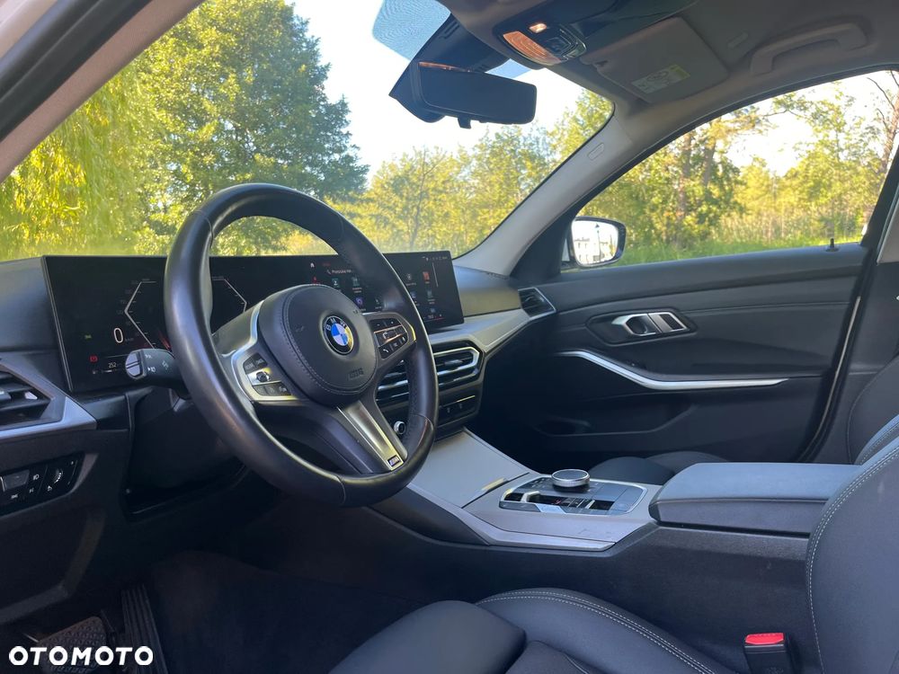 BMW Seria 3 320d mHEV - 16