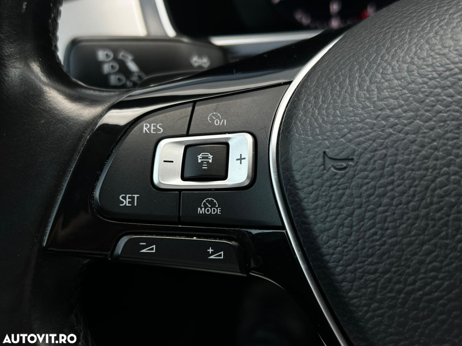 Volkswagen Passat - 22