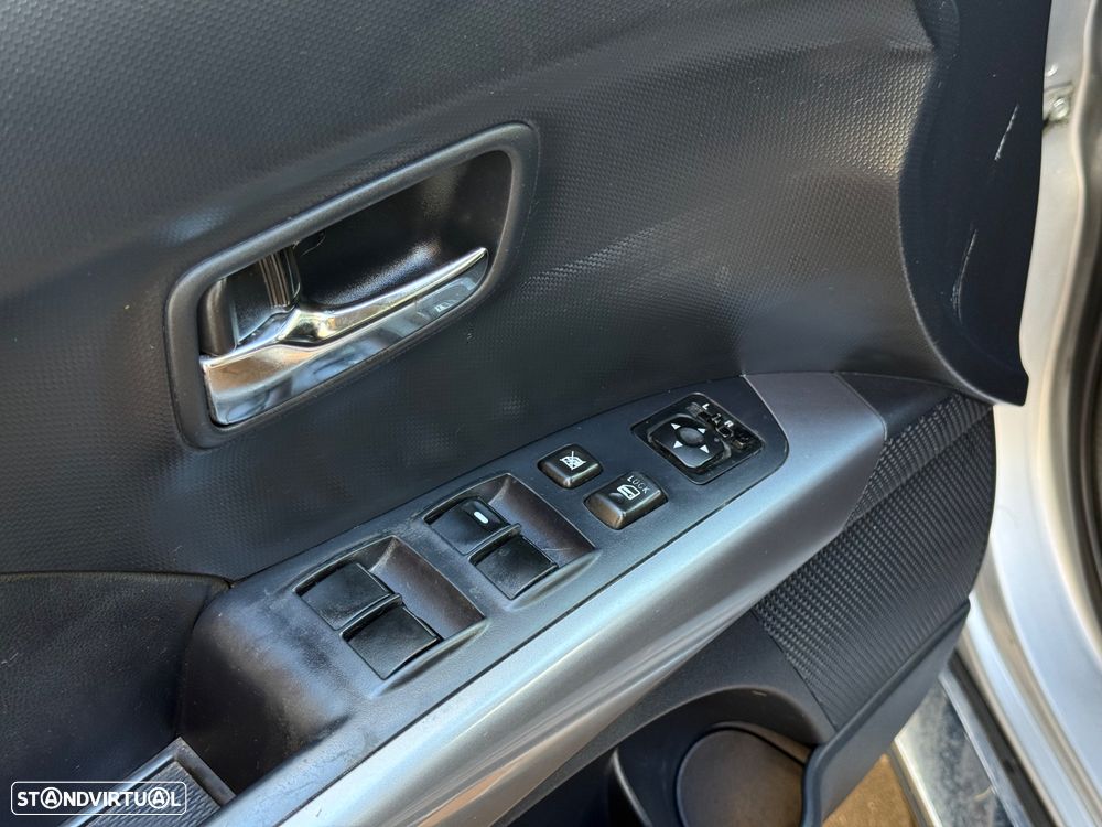 Citroën C-crosser 2.2 HDi Exclusive - 15