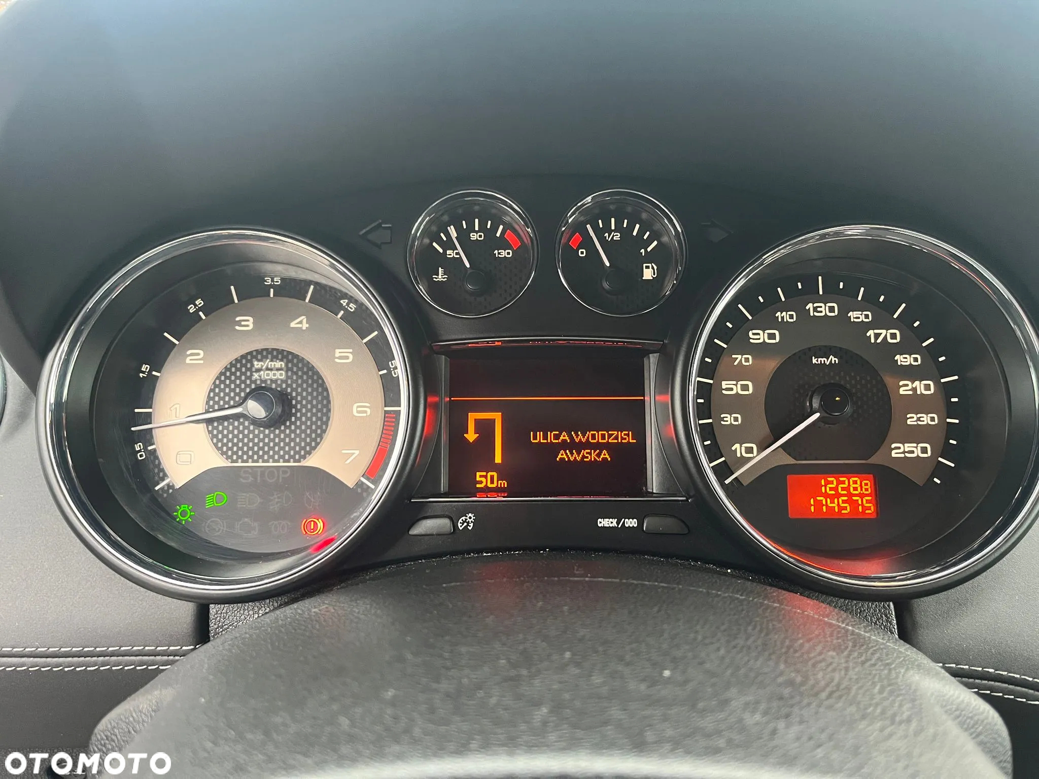 Peugeot RCZ 1.6 THP - 25
