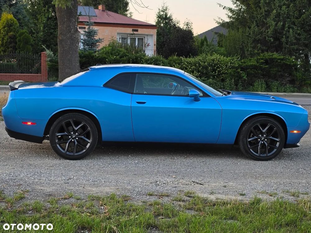 Dodge Challenger - 5