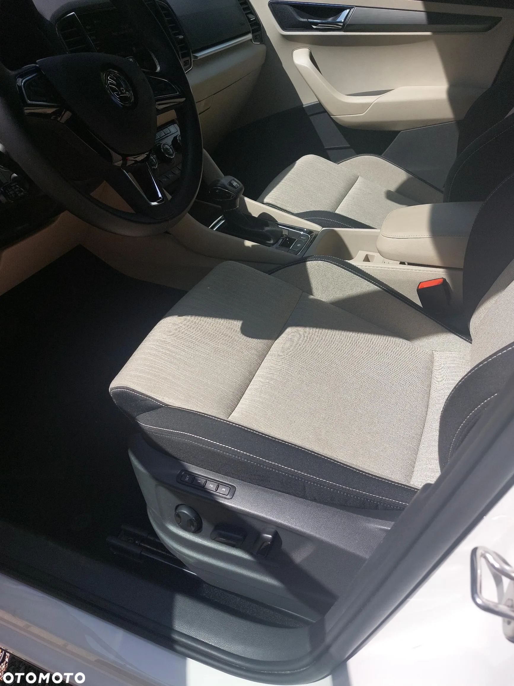Skoda Karoq 1.5 TSI ACT 4x2 Style DSG - 16
