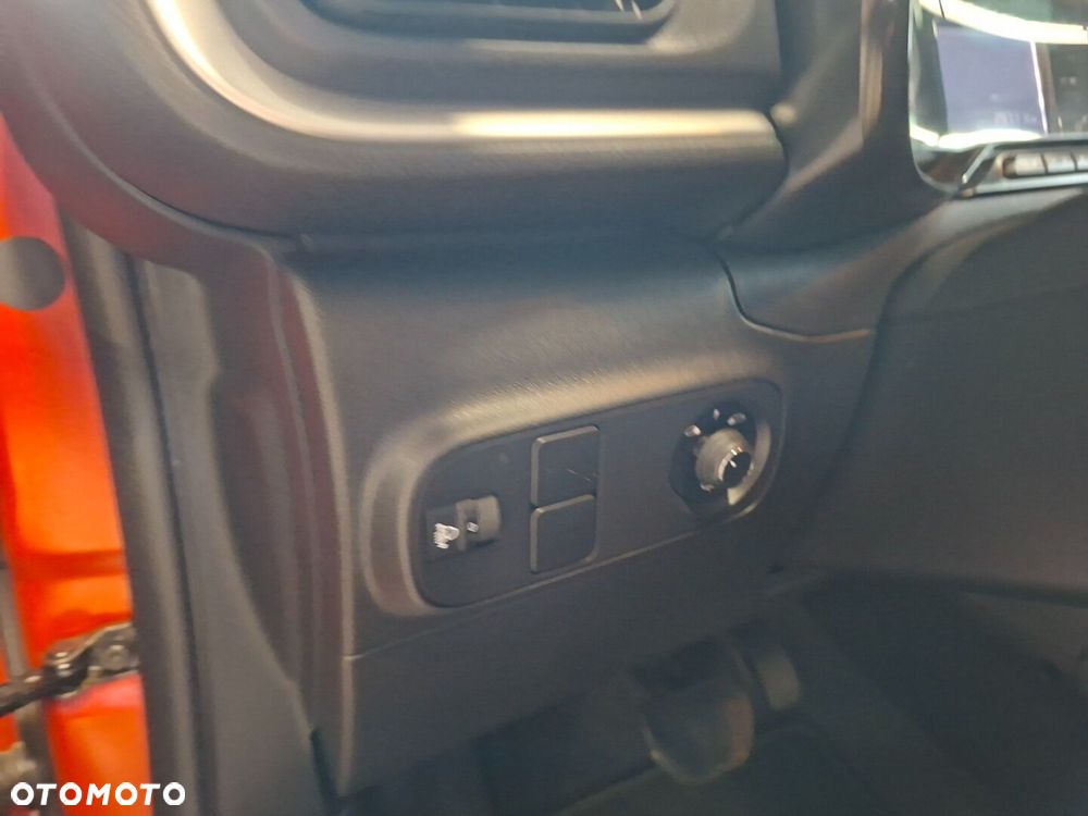 Citroën C3 1.2 PureTech GPF Shine S&S EAT6 - 10