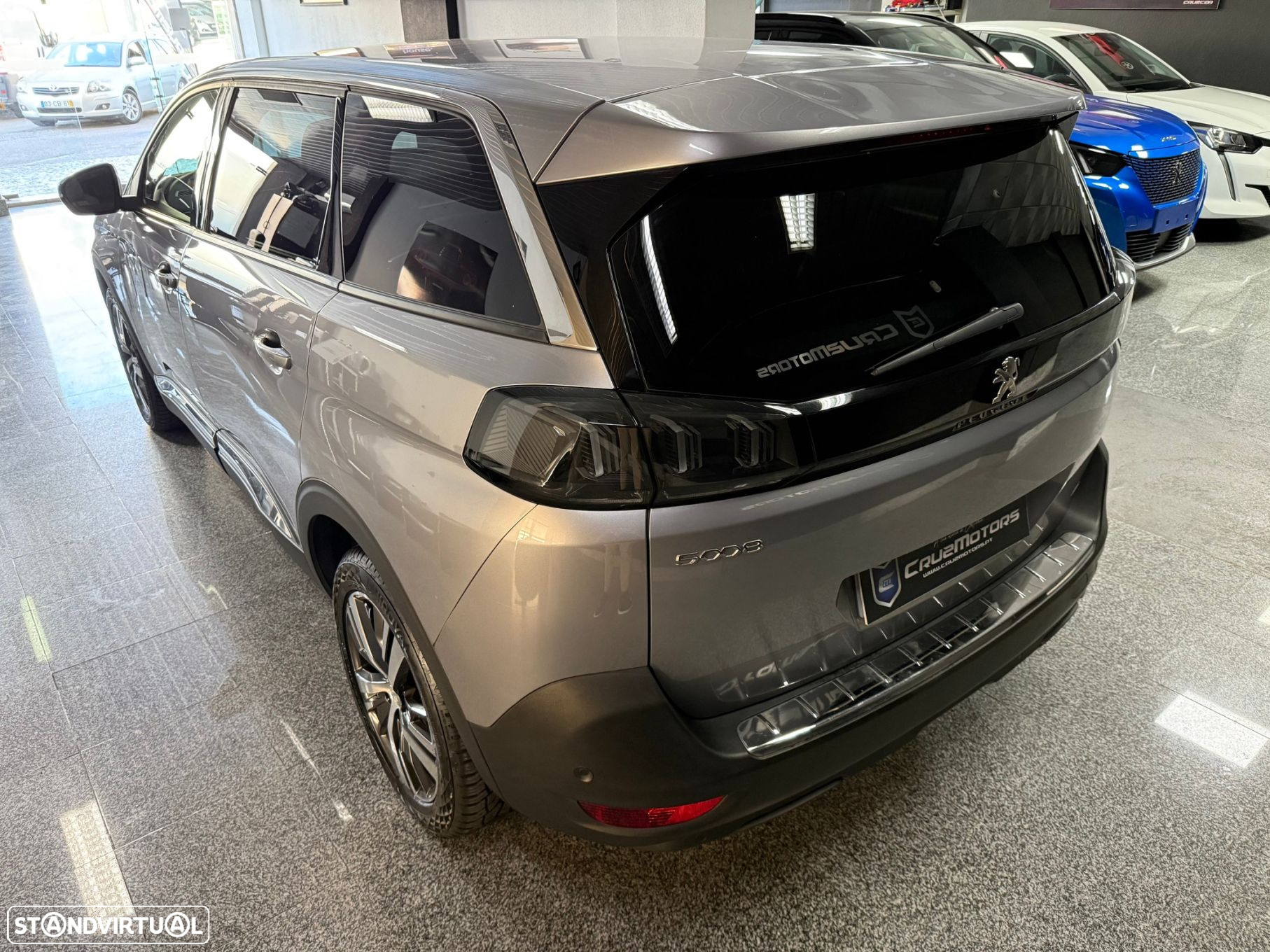 Peugeot 5008 1.5 BlueHDi Allure EAT8 - 4