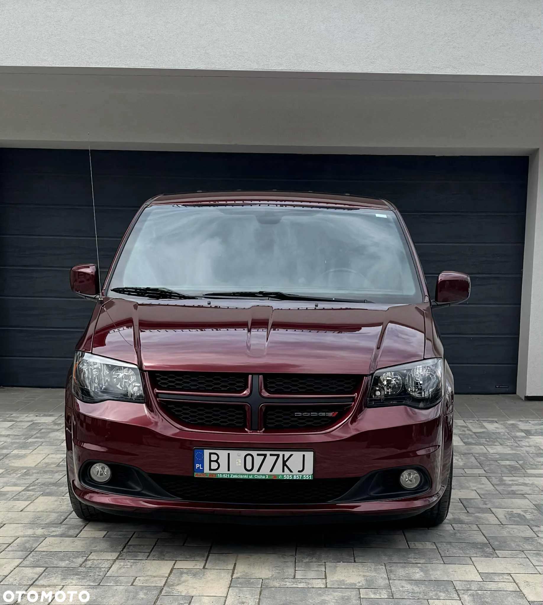 Dodge Grand Caravan - 21