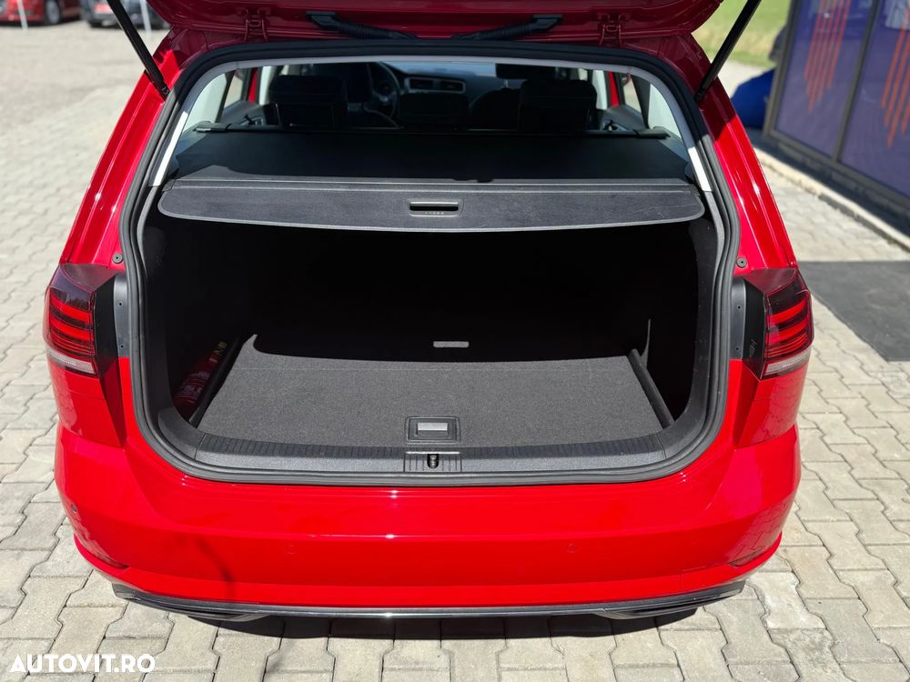 Volkswagen Golf 1.6 TDI DSG Comfortline - 26