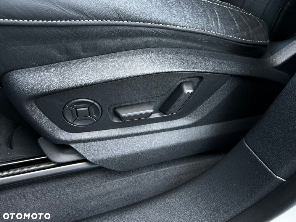 Audi SQ8 TFSI Quattro Tiptronic - 17