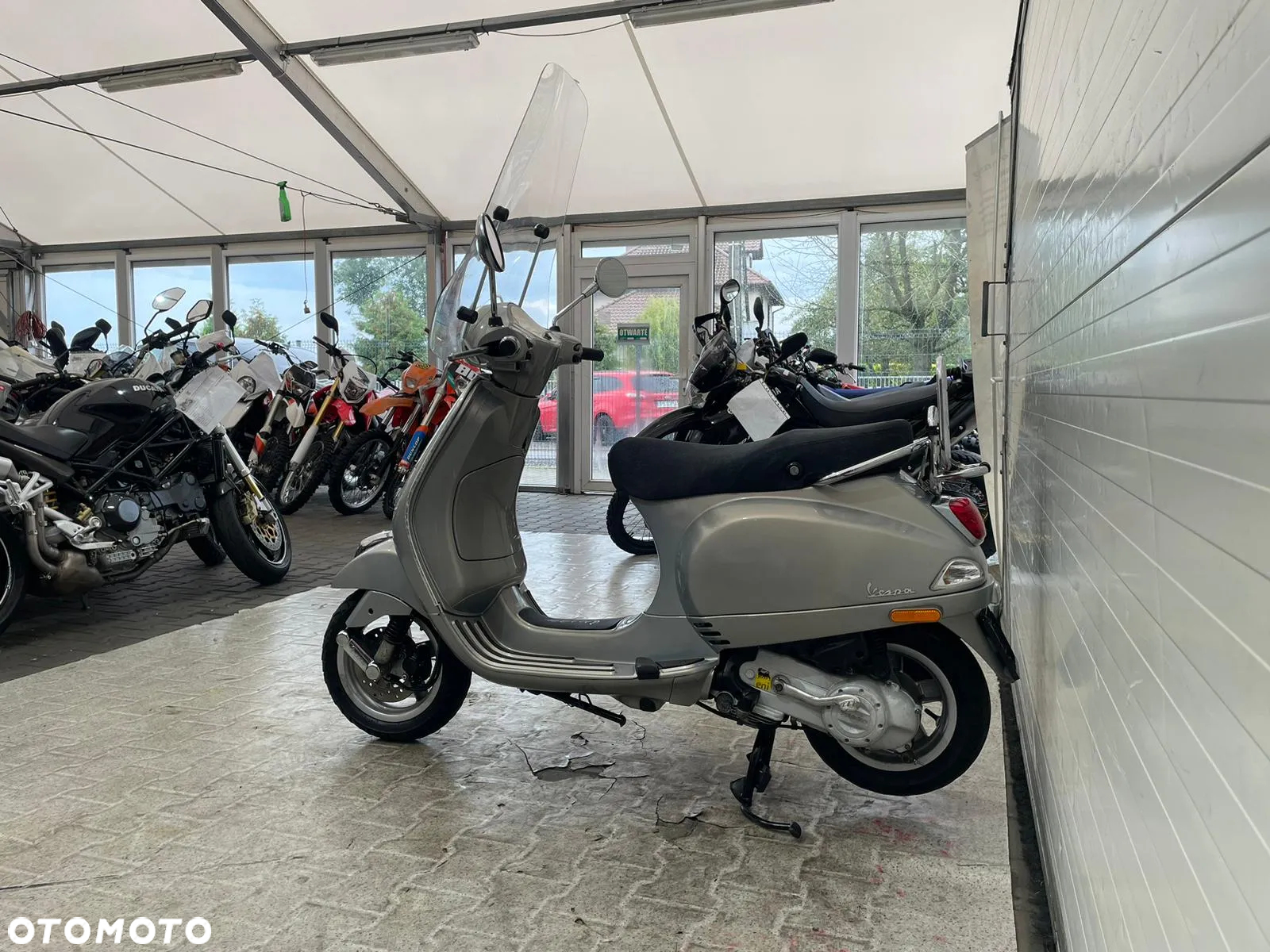 Piaggio Vespa - 19