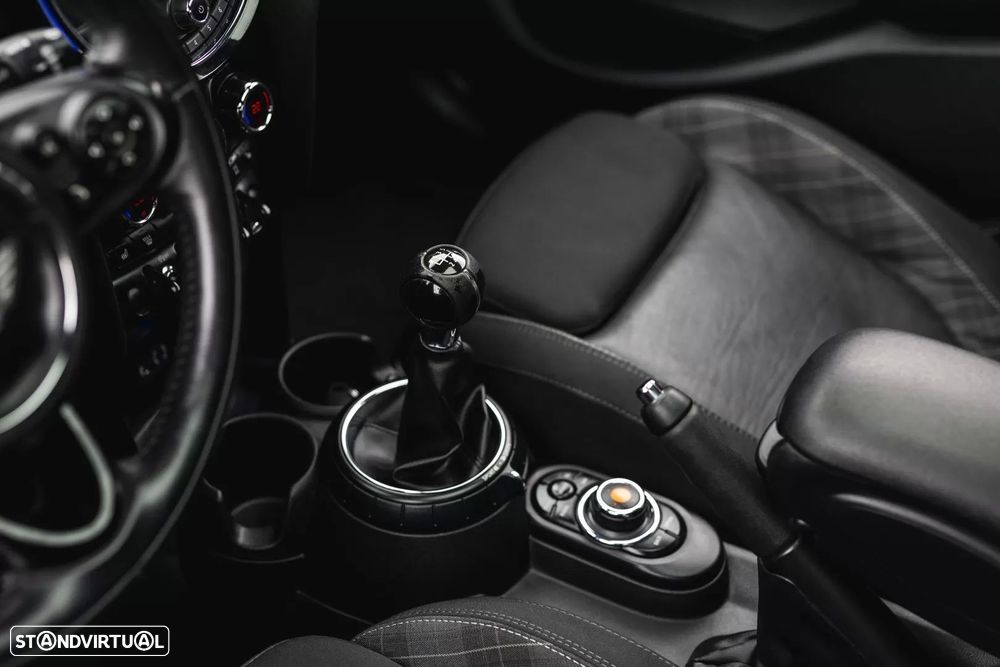 MINI 5 Portas Cooper D - 15