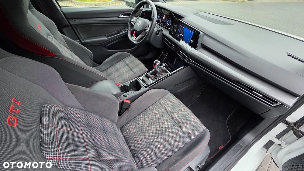 Volkswagen Golf GTI 2.0 TSI OPF Performance - 17