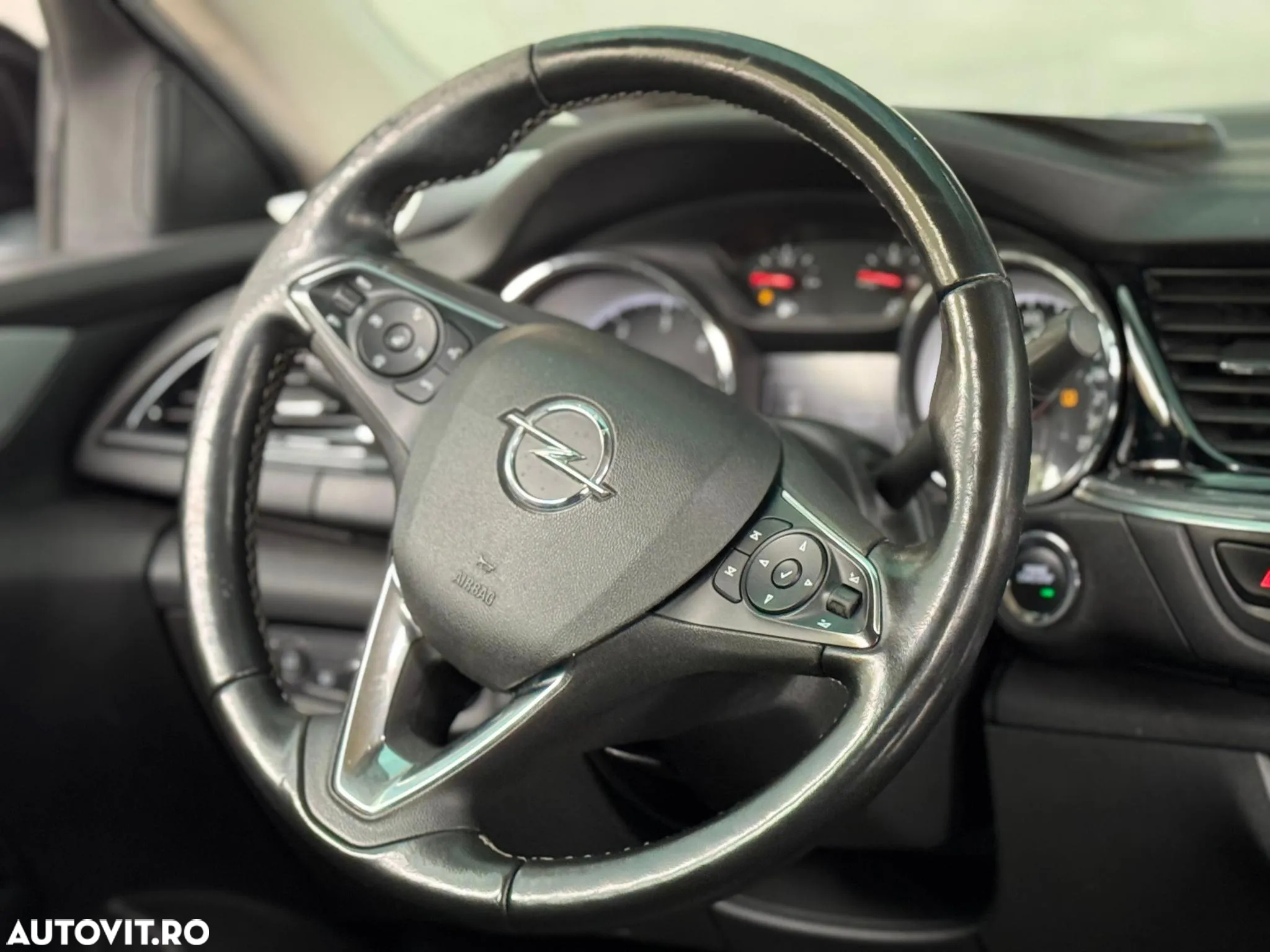 Opel Insignia - 9