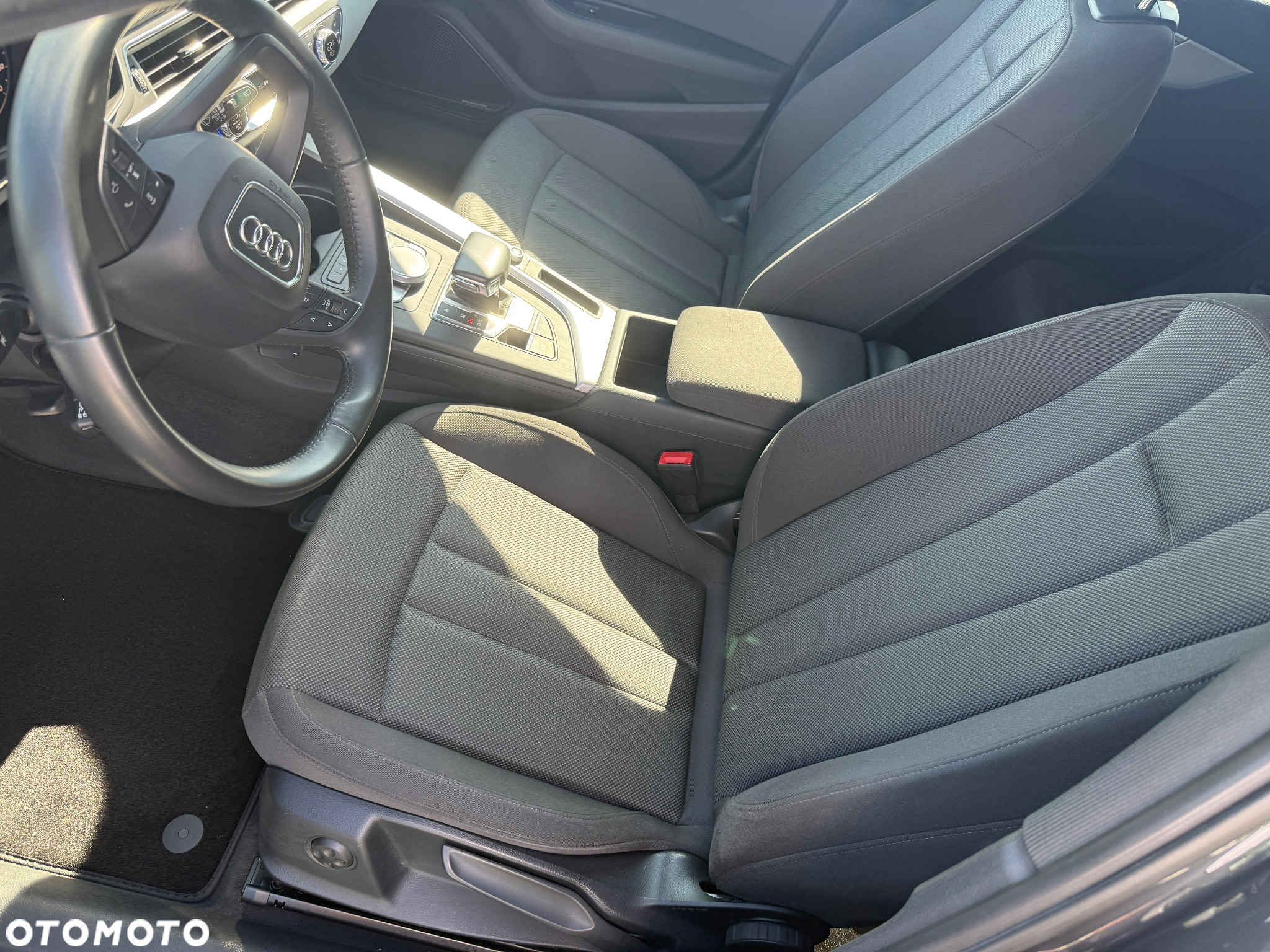 Audi A4 Avant 35 TDI S tronic design - 10