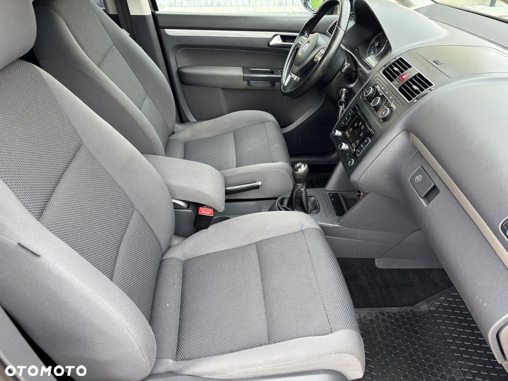 Volkswagen Touran 1.6 TDI DPF BlueMotion Technology Trendline - 26