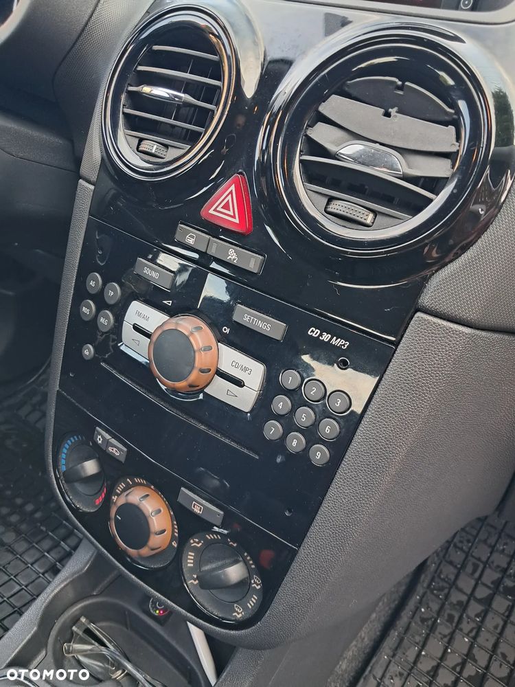 Opel Corsa - 12