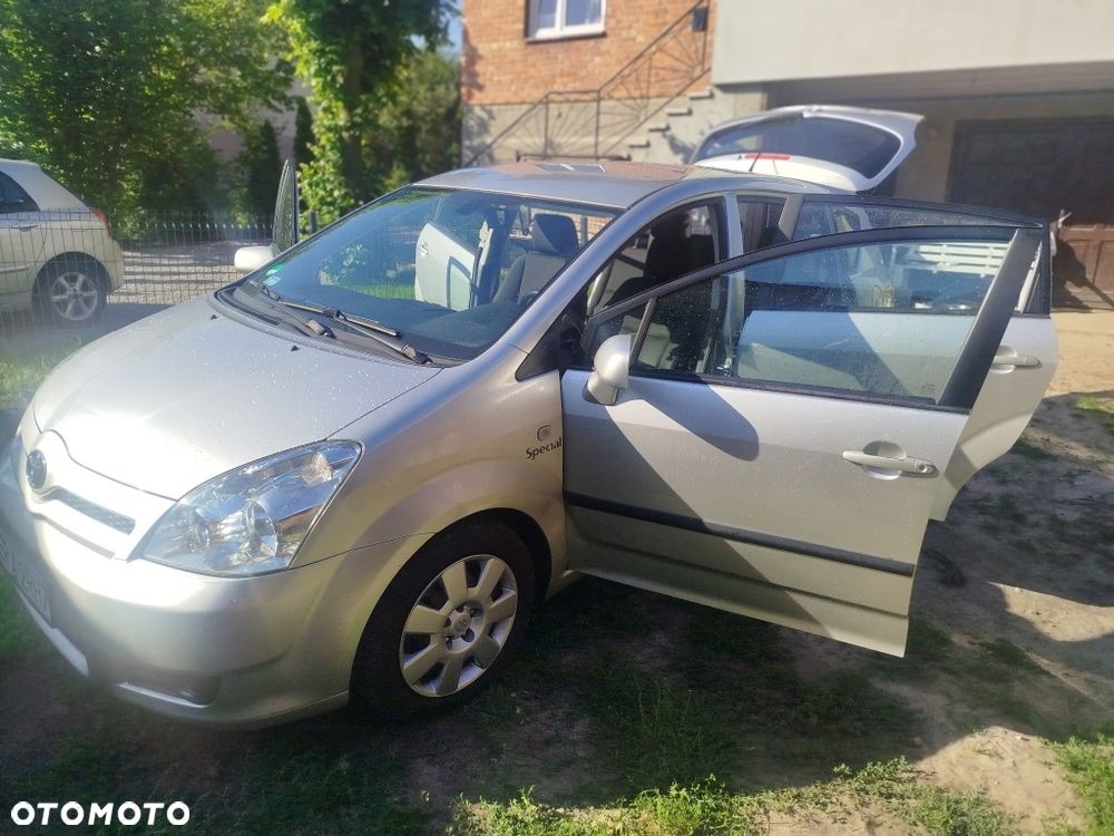 Toyota Verso - 2