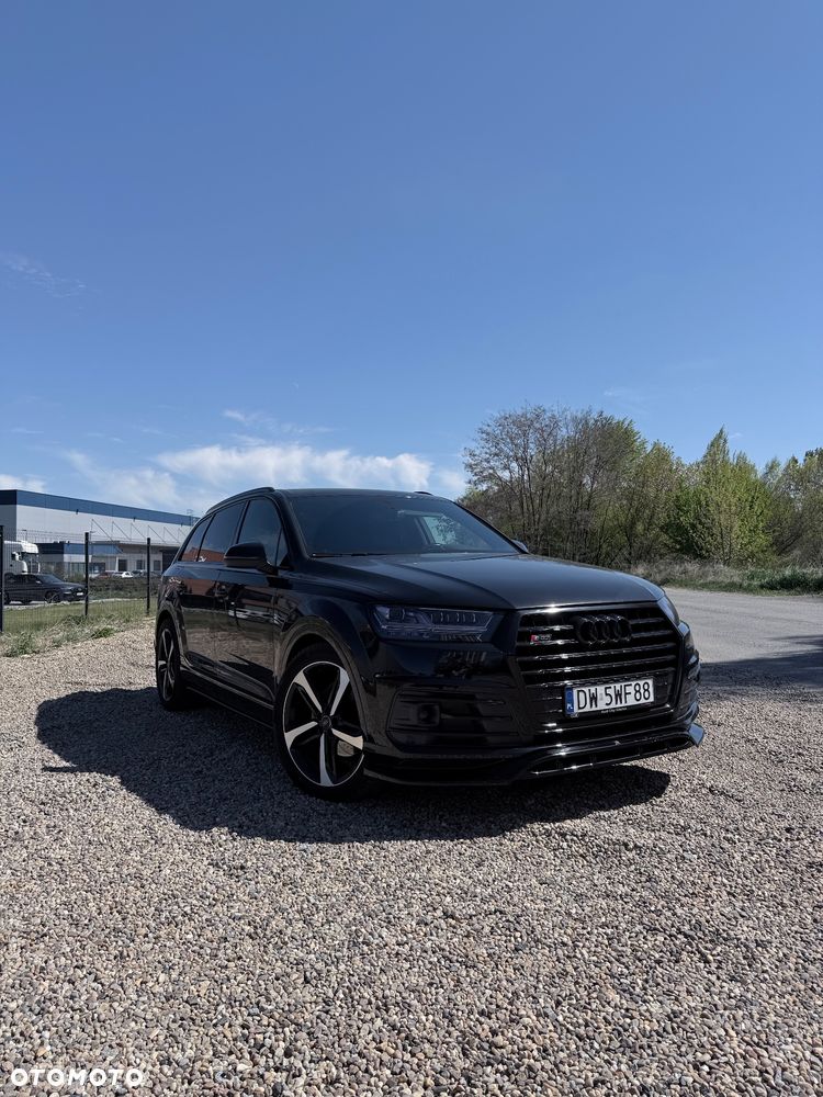 Audi Q7 - 1