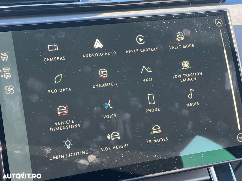 Land Rover Range Rover Velar 2.0 D200 MHEV Dynamic SE - 22