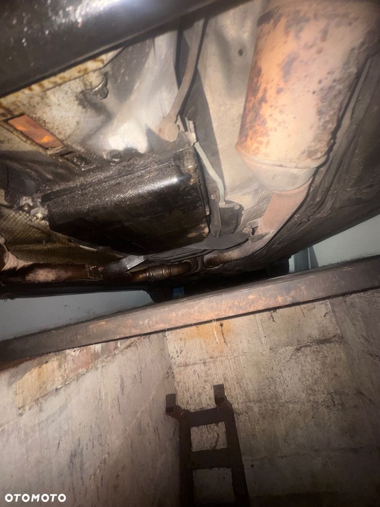 Mercedes-Benz Klasa E - 23