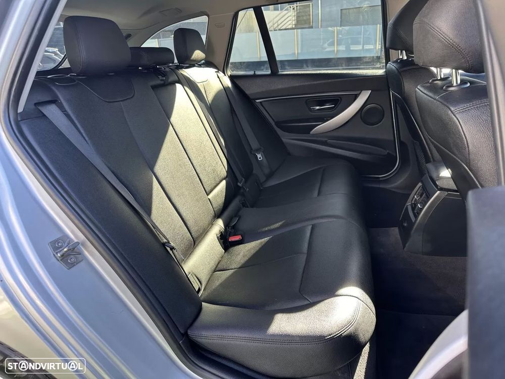 BMW 318 d Sport Line - 50