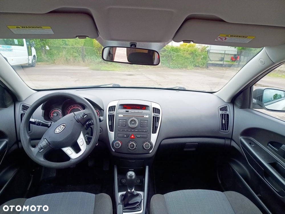 Kia Ceed 1.4 S - 9