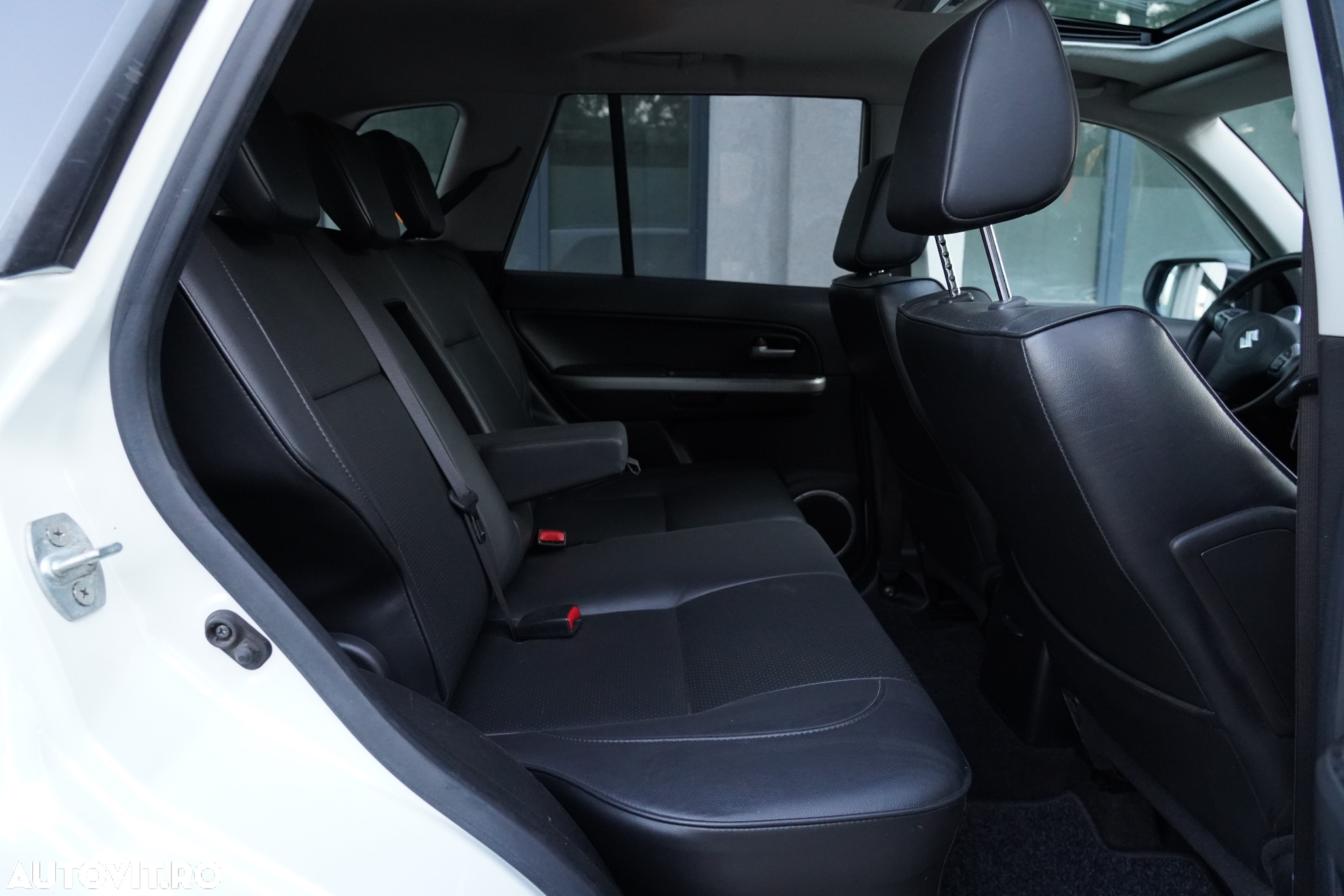 Suzuki Grand Vitara 1.9 DDiS Comfort - 22