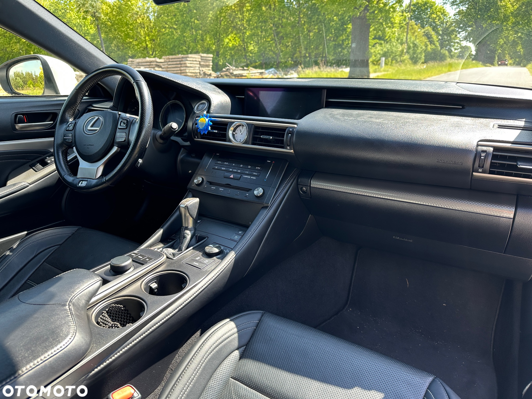 Lexus RC 200t / 300 F Sport - 9