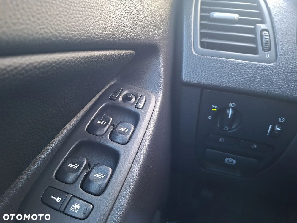 Volvo XC 90 V8 Executive - 12