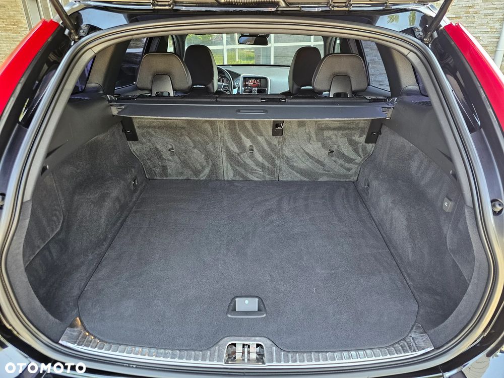 Volvo XC 60 D4 Momentum - 36