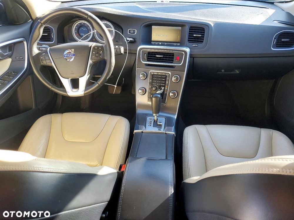 Volvo S60 2.5 T5 - 7