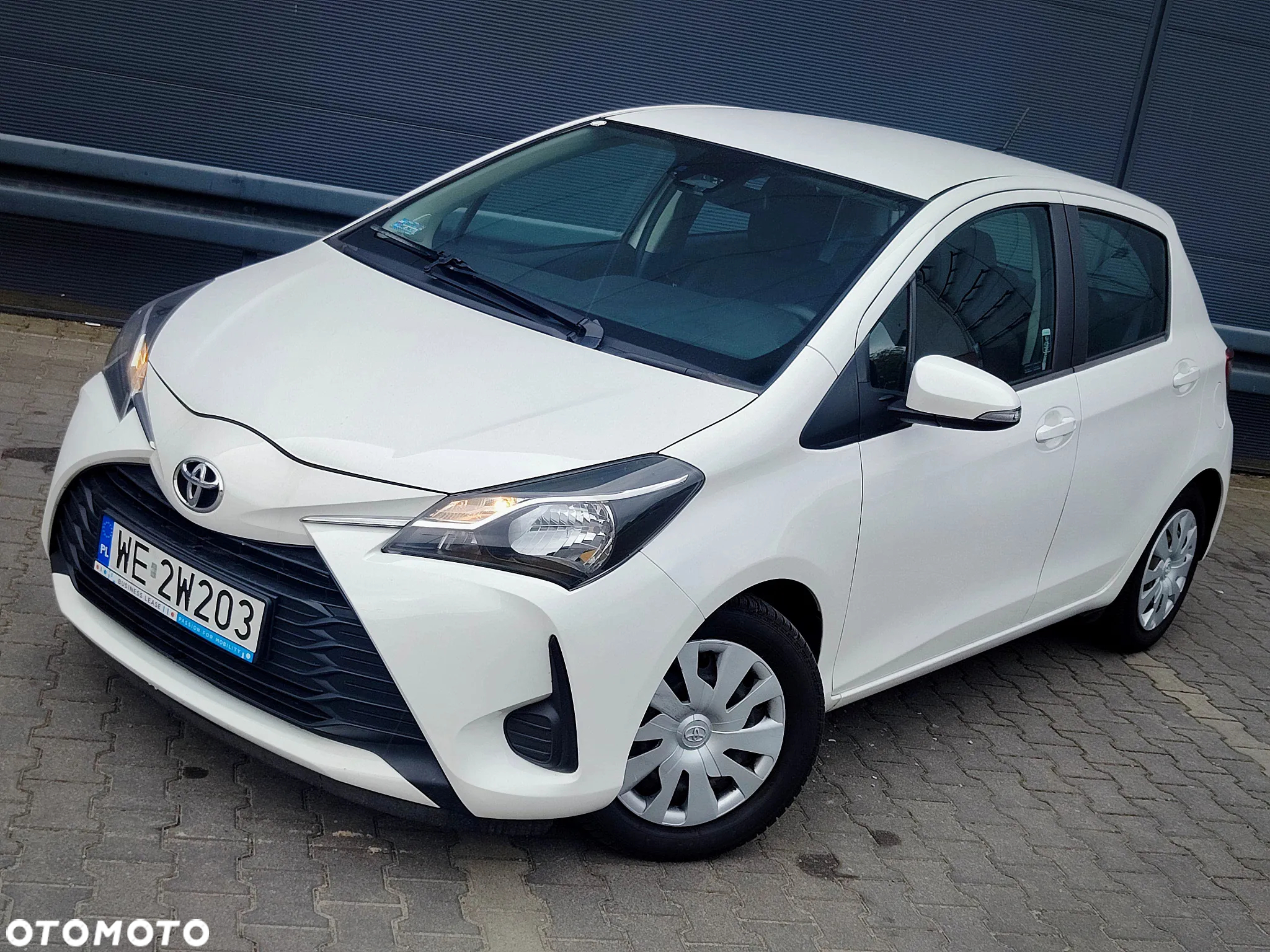 Toyota Yaris 1.5 Active - 17