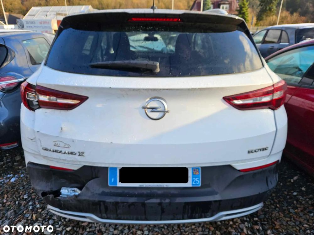 Opel Grandland X 1.2 Start/Stop Dynamic - 2