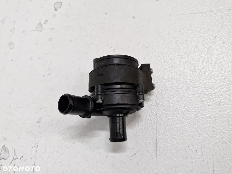 INFINITI FX II 2 3.0 D DODATKOWA POMPKA WODY CIECZY BOSCH 12V - 2