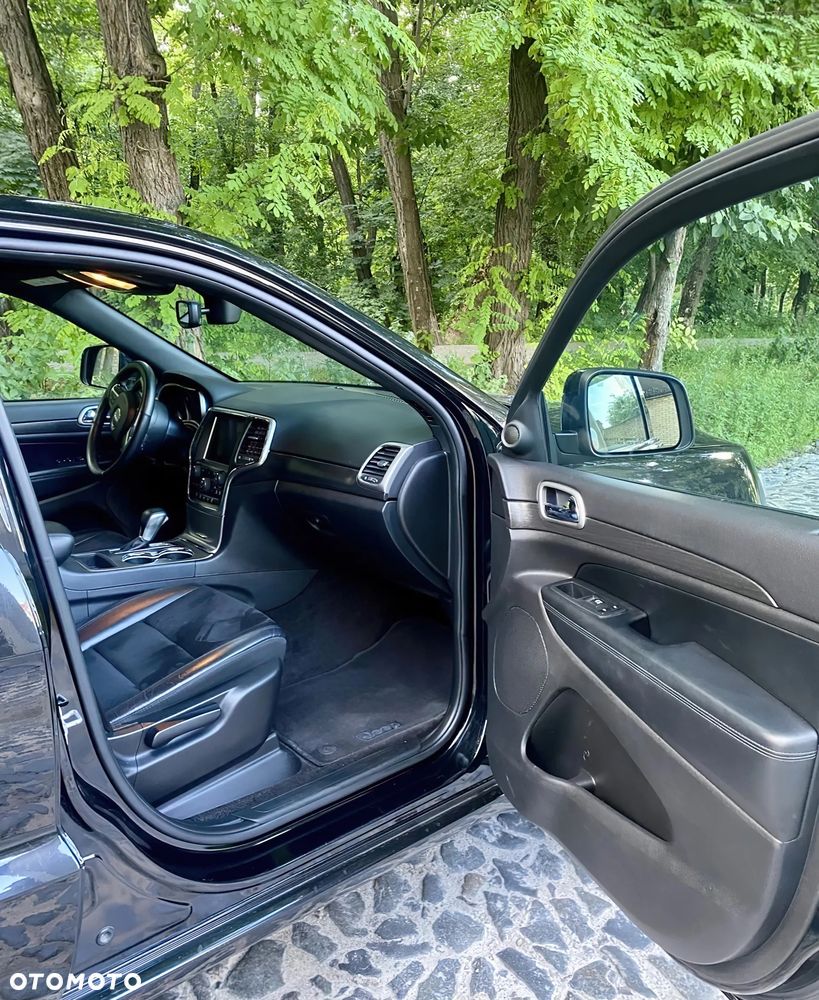 Jeep Grand Cherokee - 9