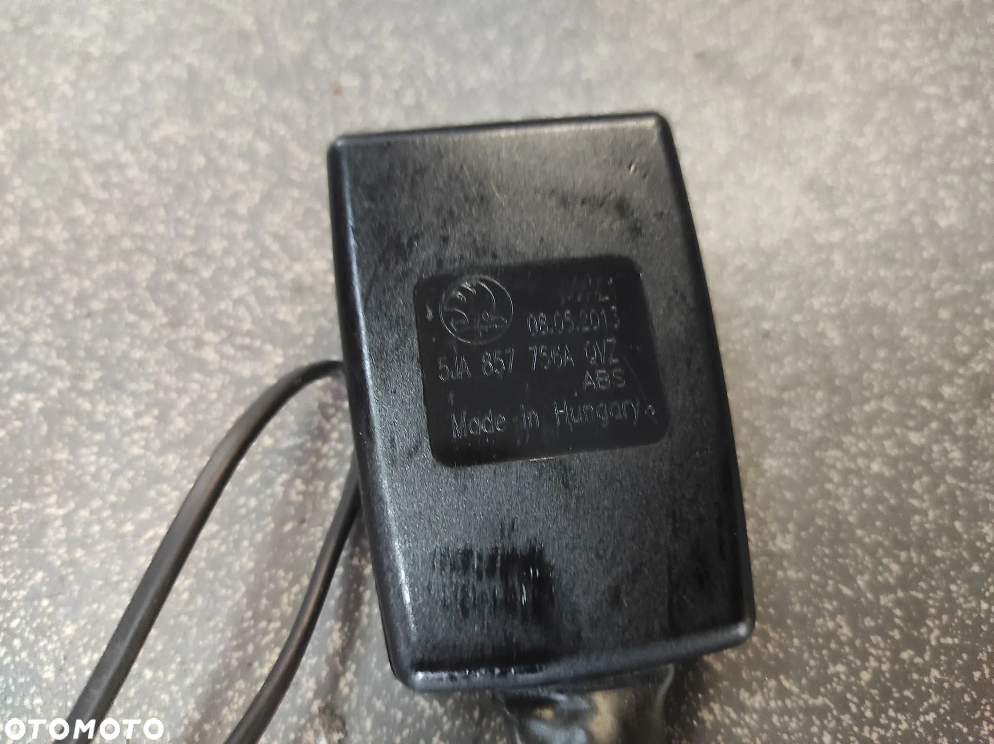 ZAPINKA PASA PRAWA PASAŻERA SKODA RAPID 5JA857756A QVZ WYSYŁKA !!!!!! - 2
