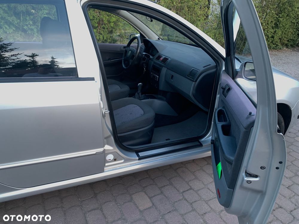 Skoda Fabia 1.2 12V Classic - 25