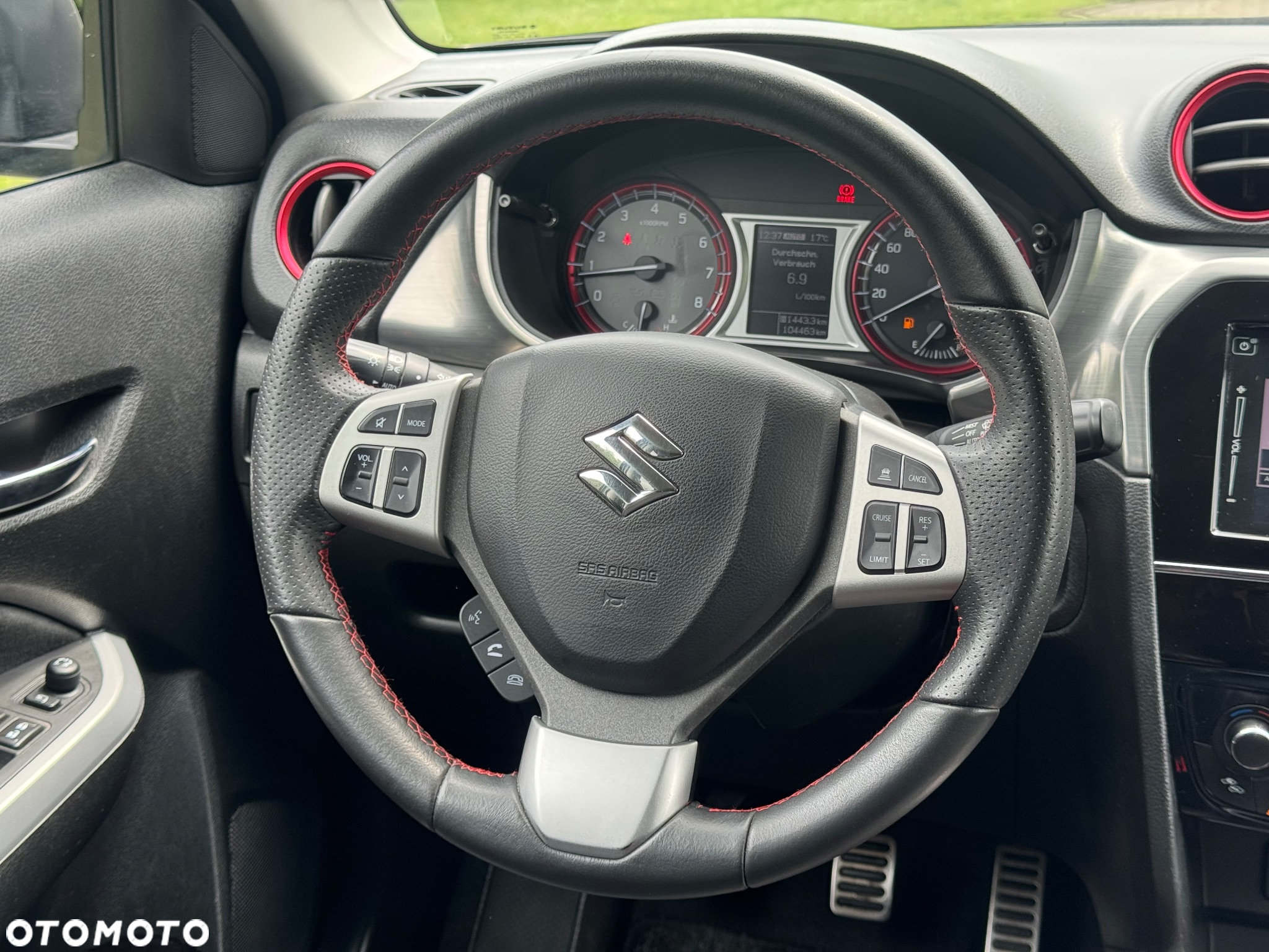 Suzuki Vitara 1.4 Boosterjet Premium 4WD - 18