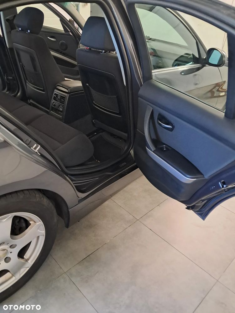 BMW Seria 3 - 12