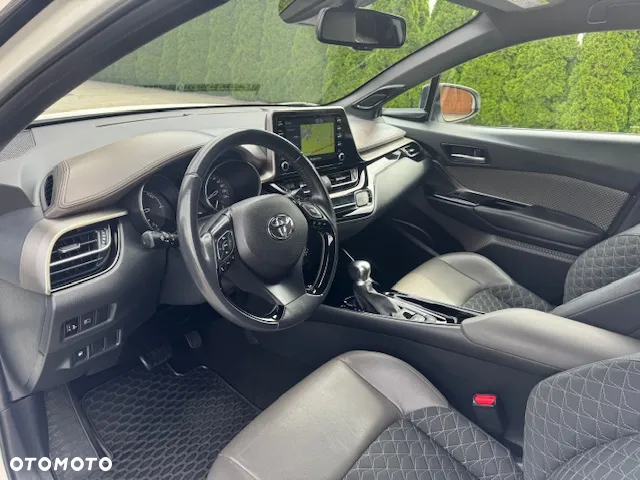 Toyota C-HR - 10