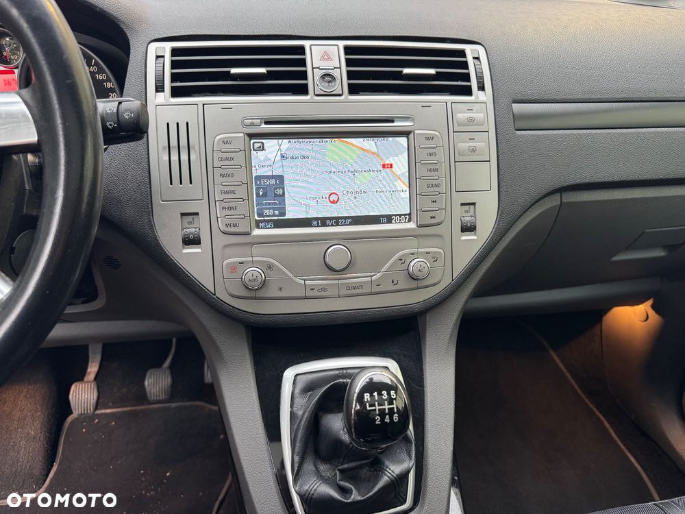 Ford Kuga S 2.0 TDCi 4x4 Plus Editionsmodell - 26