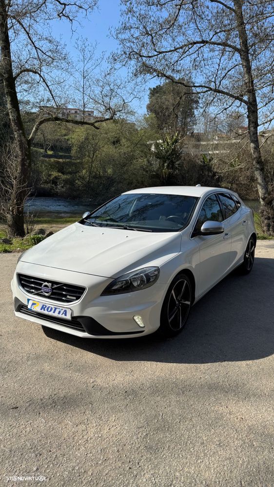 Volvo V40 1.6 D2 R-Design - 1