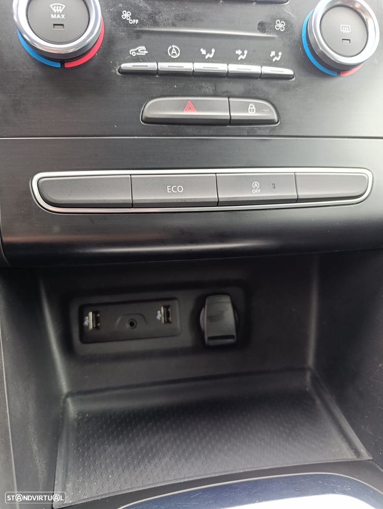 Renault Mégane Sport Tourer BLUE dCi 115 LIMITED - 13