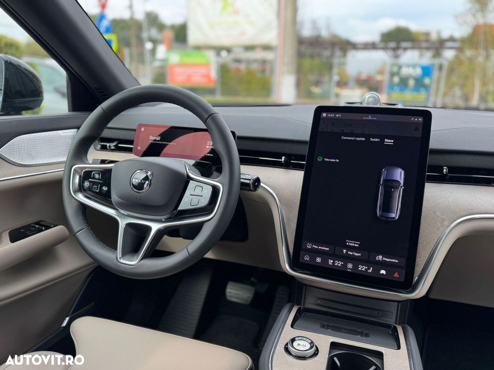Volvo EX90 - 25